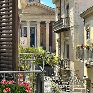 Maison Opera Italien