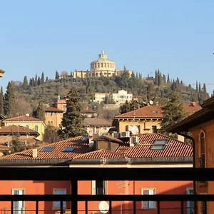 Residenza Caprera Di Viviani Italia